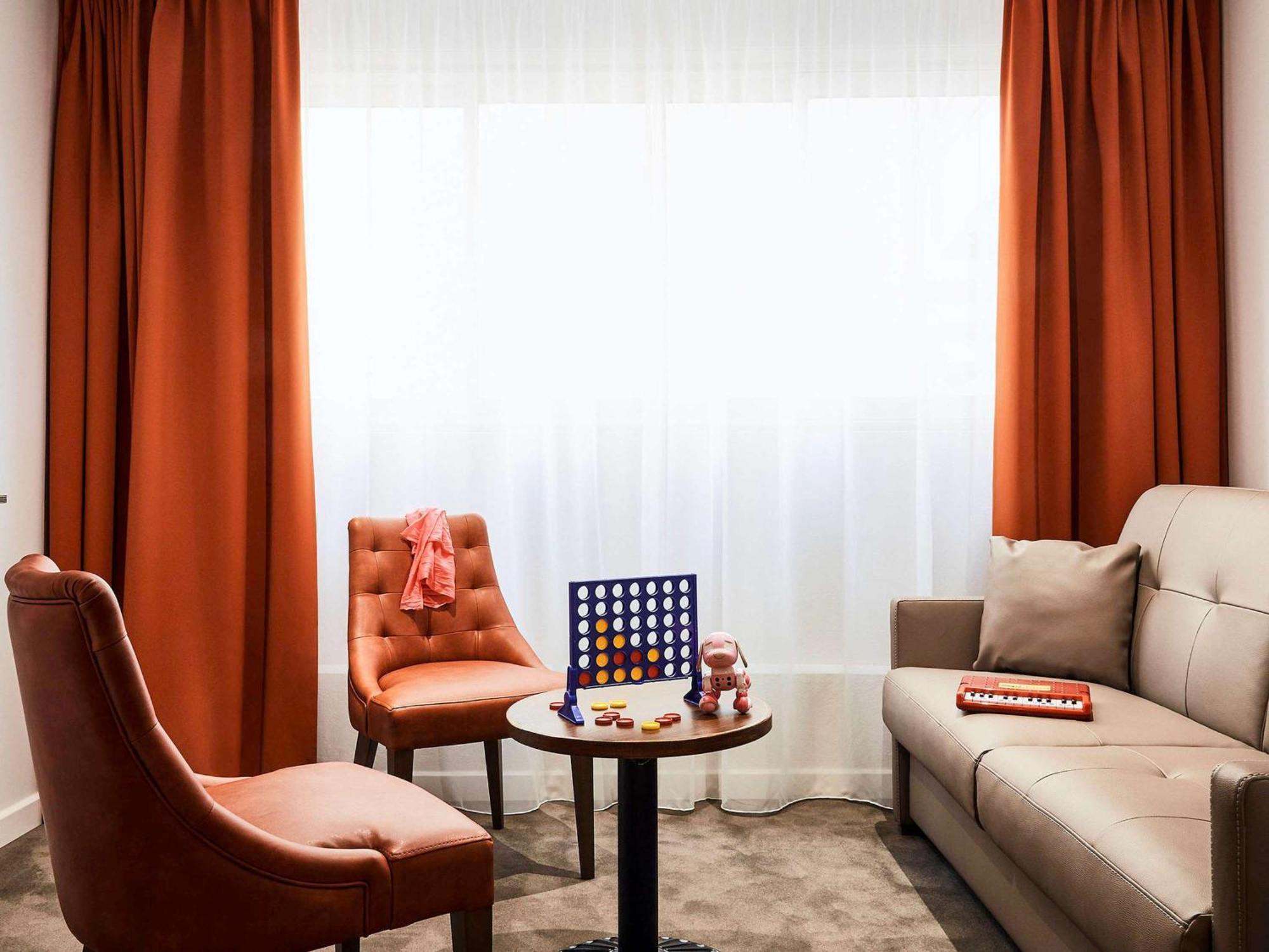 Ibis Styles Hyeres Rooftop & Spa Exterior photo