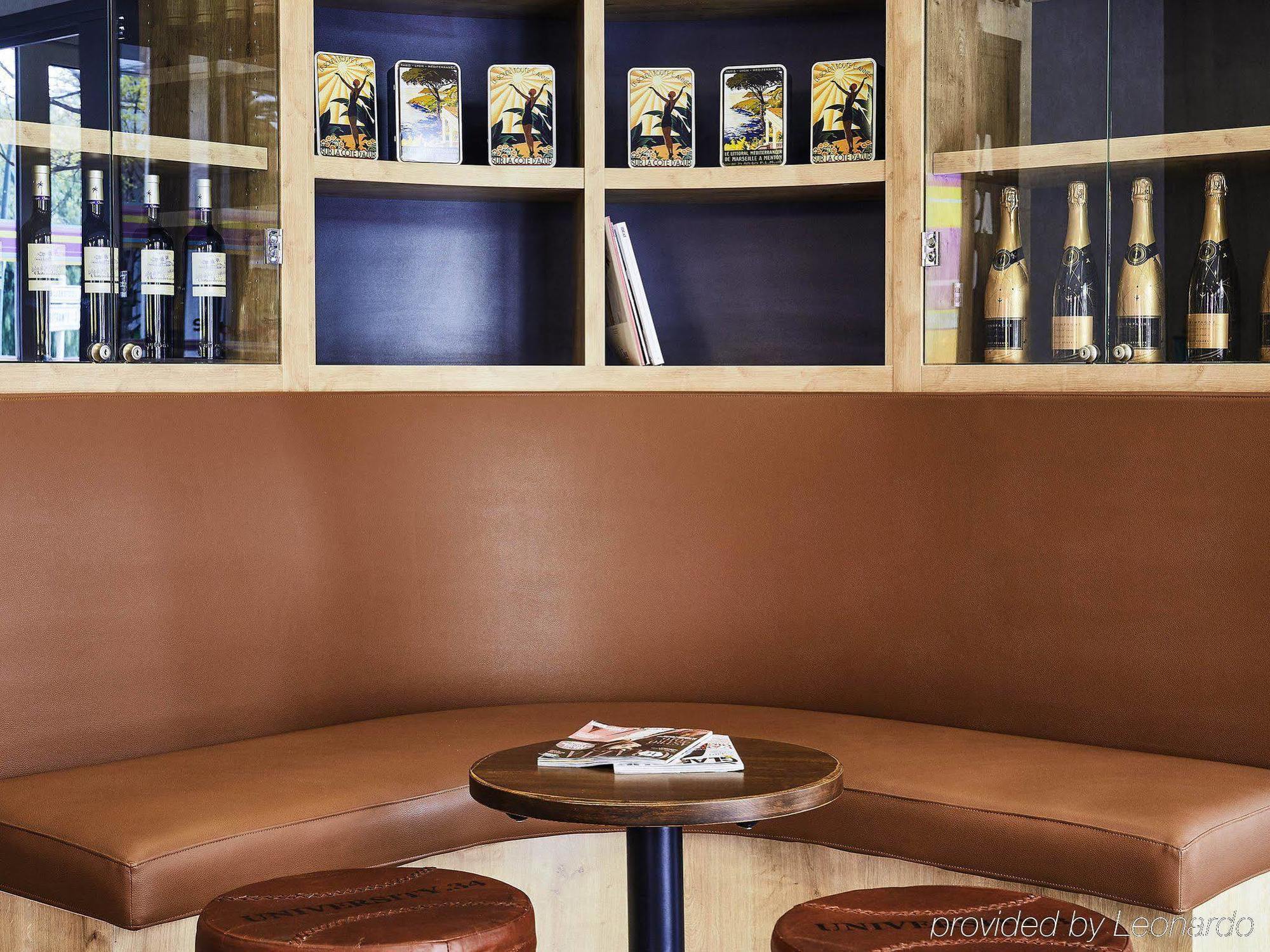 Ibis Styles Hyeres Rooftop & Spa Restaurant photo