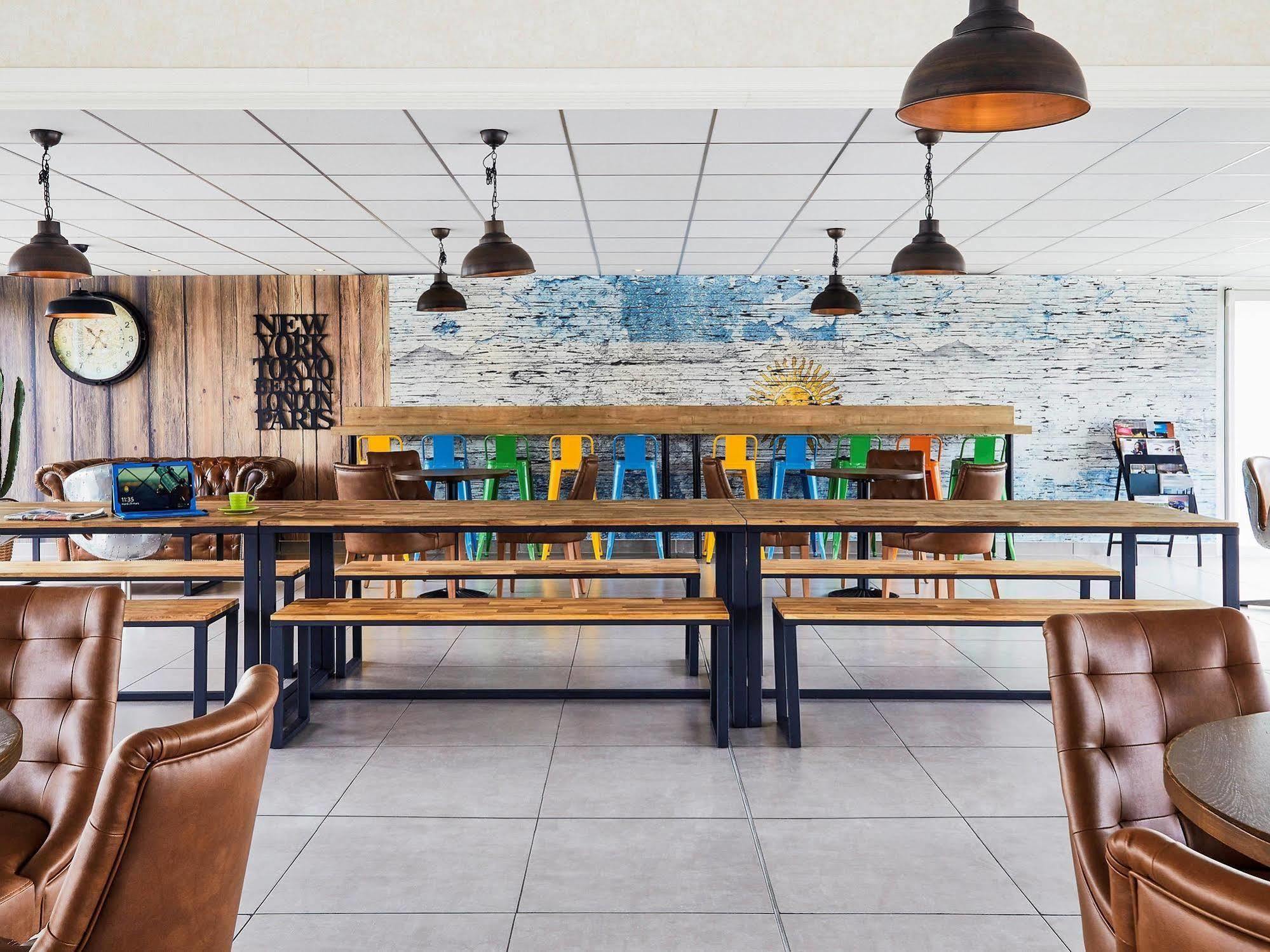 Ibis Styles Hyeres Rooftop & Spa Exterior photo