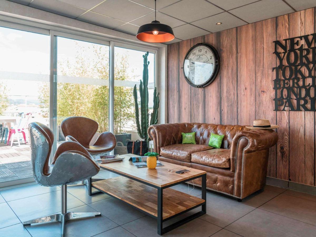 Ibis Styles Hyeres Rooftop & Spa Exterior photo